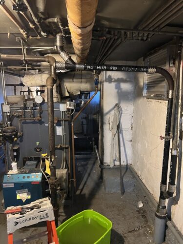 Emergency plumber in Middle Village DWV SOLUTIONS LLC