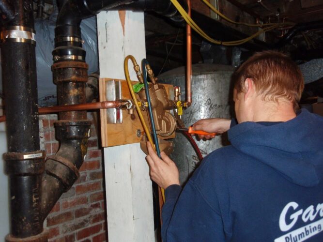 Emergency plumber in Bellingham Gary's Plumbing & Heating