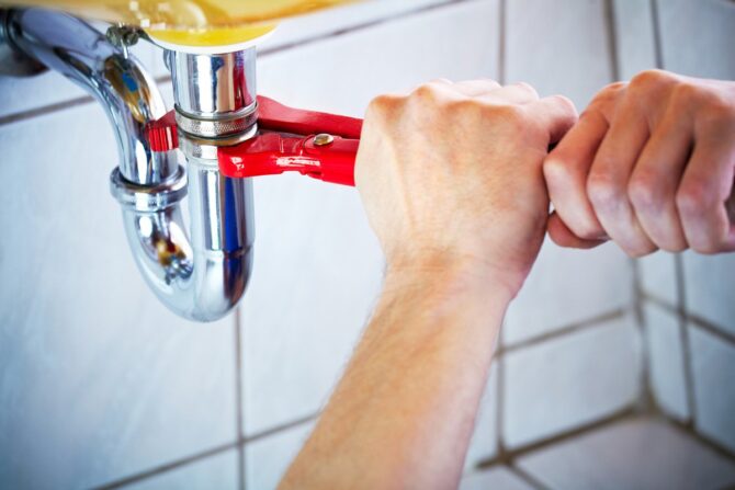 Emergency plumber in Indianapolis Gurney J. Bush Emergency plumber in Indianapolis Gurney J. Bush