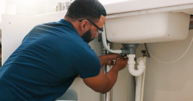 Emergency plumber in Houston Kramer Plumbing & Drain