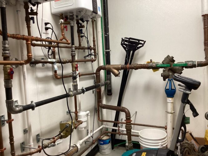 Emergency plumber in Richmond Leak Finders