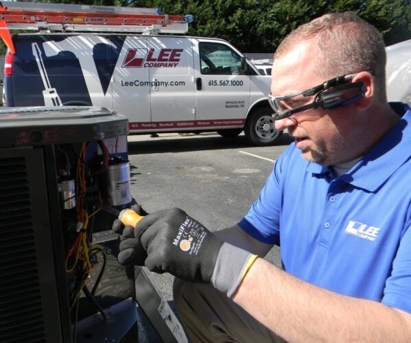 Emergency plumber in Nashville Lee Company