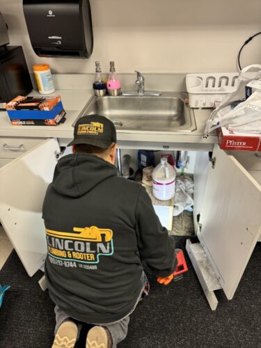 Emergency plumber in San Bernardino Lincoln Plumbing & Rooter, INC