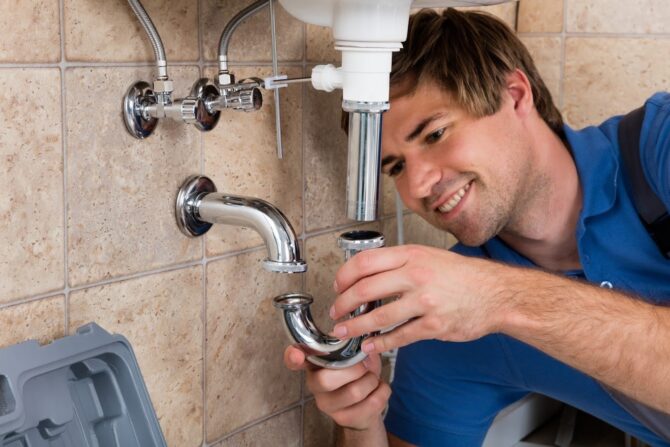 Emergency plumber in Evanston Lucke Plumbing and Heating