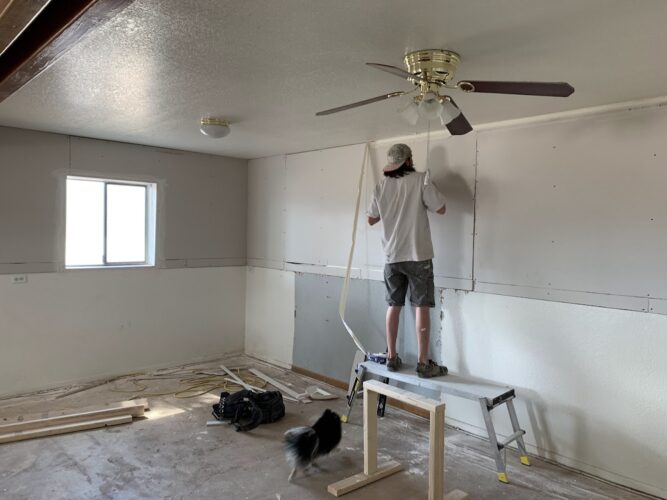 Emergency plumber in Las Vegas Mike's Pro Handyman service