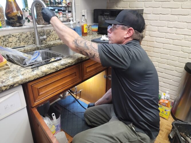 Emergency plumber in Jacksonville PureFlo Plumbing Emergency plumber in Jacksonville PureFlo Plumbing