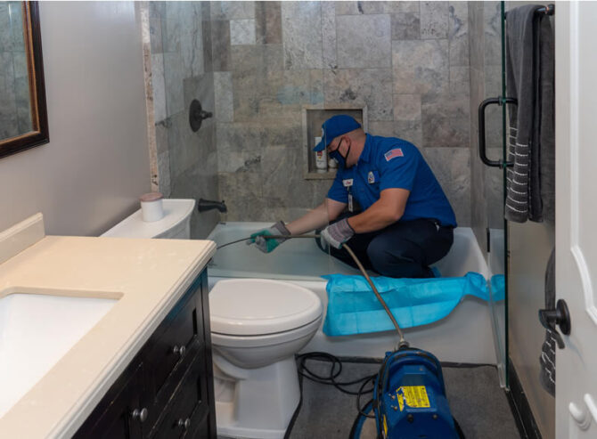 Emergency plumber in Phoenix Rooter Hero Plumbing & Air of Phoenix