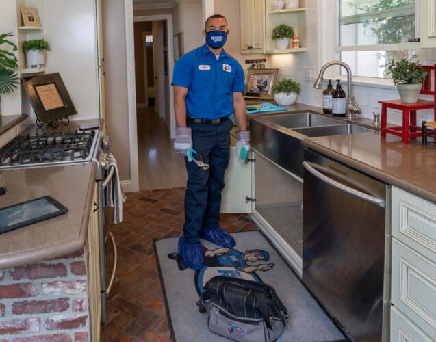 Emergency plumber in Chatsworth Rooter Hero Plumbing & Air San Fernando Valley Emergency plumber in Chatsworth Rooter Hero Plumbing & Air San Fernando Valley