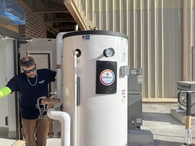 Emergency plumber in Pensacola S.E. Tradesmen Plumbing and Gas Emergency plumber in Pensacola S.E. Tradesmen Plumbing and Gas