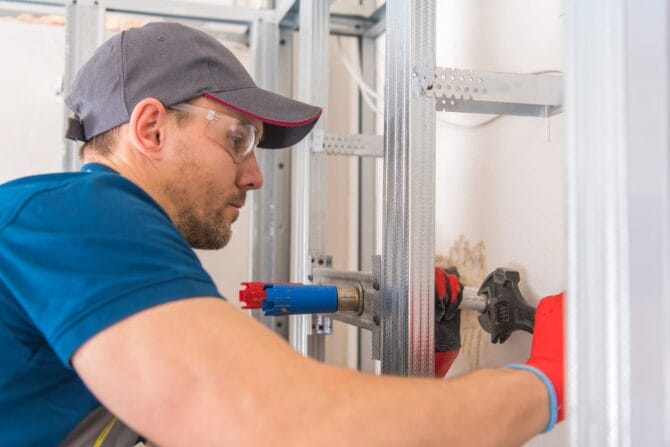 Emergency plumber in Leslie Aspen Plumbing Services