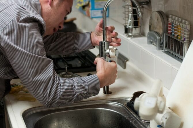 Emergency plumber in Detroit Avantel Plumber of Detroit MI