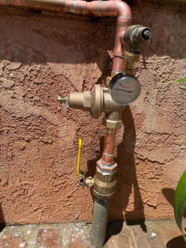 Emergency plumber in Paramount Chavez Plumbing & Rooter Inc Emergency plumber in Paramount Chavez Plumbing & Rooter Inc