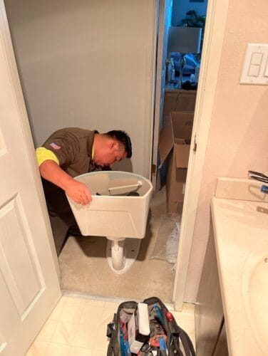 Emergency plumber in Menlo Park Commando Plumbing Emergency plumber in Menlo Park Commando Plumbing