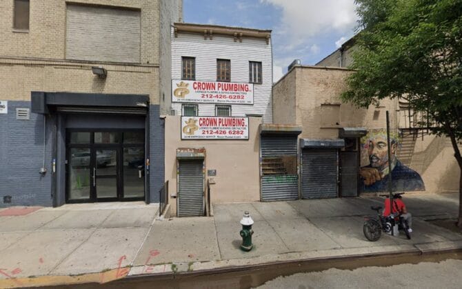 Emergency plumber in New York Crown Plumbing Inc Emergency plumber in New York Crown Plumbing Inc