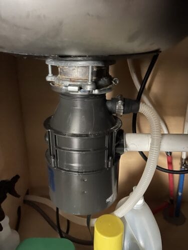 Emergency plumber in Normal D&R Plumbing, Heating & Air, Inc. Emergency plumber in Normal D&R Plumbing, Heating & Air, Inc.