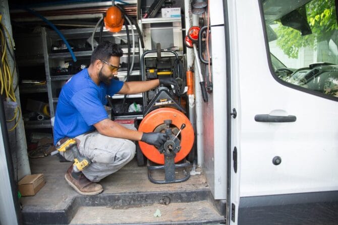Emergency plumber in Kent Drain Beast - Kent Emergency plumber in Kent Drain Beast - Kent