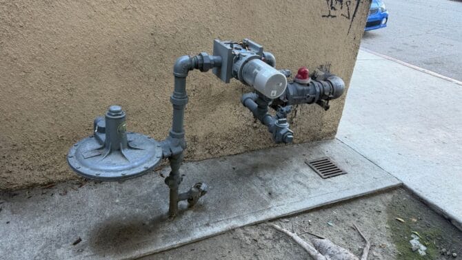Emergency plumber in Burbank Drip Too Hard Plumbing